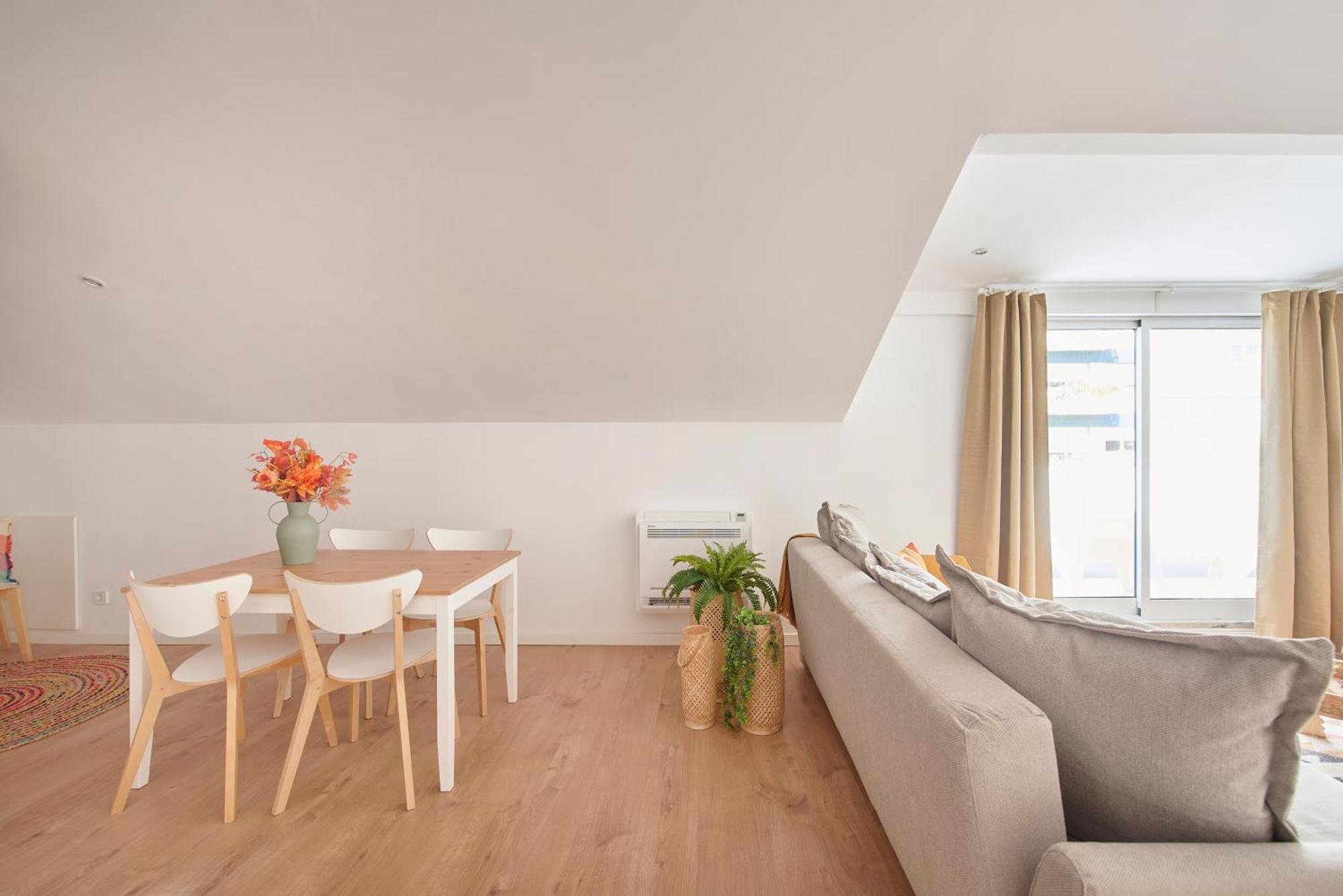 Boho Chic Liberdade Street Apartment *